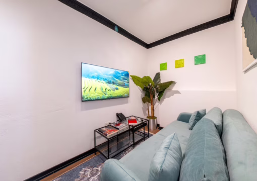 2 Bedrooms 4+1 People