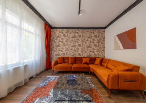 3 Bedrooms 6+1 People