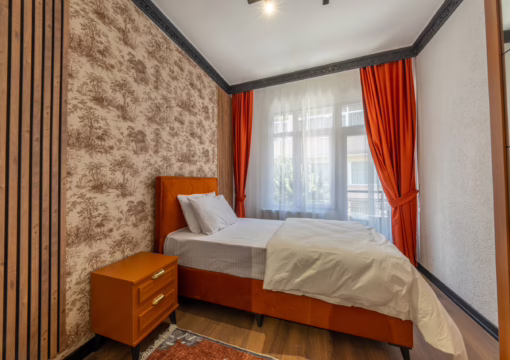 3 Bedrooms 6+1 People