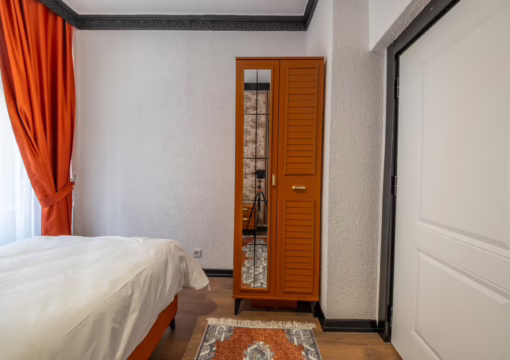 3 Bedrooms 6+1 People