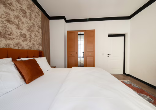 3 Bedrooms 6+1 People