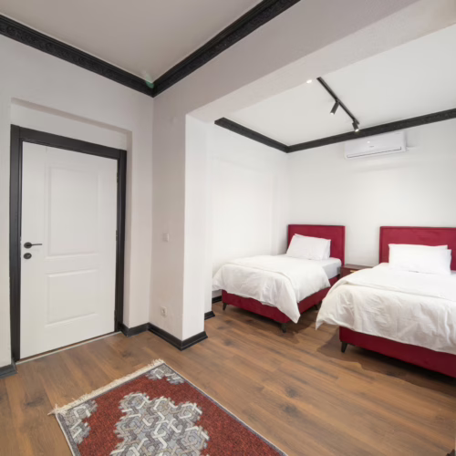 3 Bedrooms Apartment 7+1 People