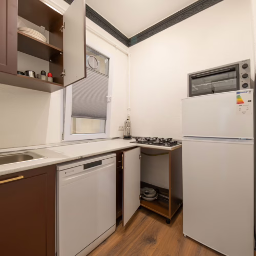 3 Bedrooms Family Apartment 7+1 People