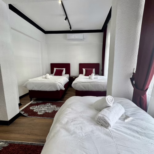 3 Bedrooms Family Apartment 7+1 People