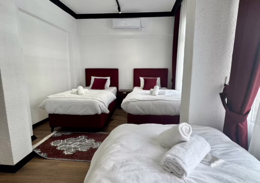 3 Bedrooms Family Apartment 7+1 People